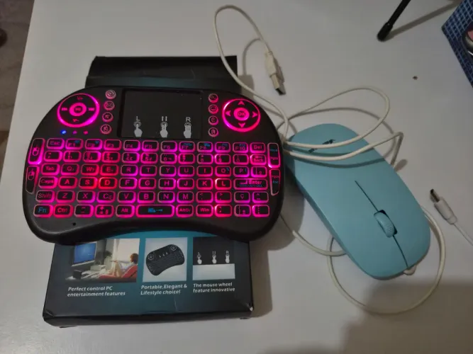 teclado mini com mouse usb