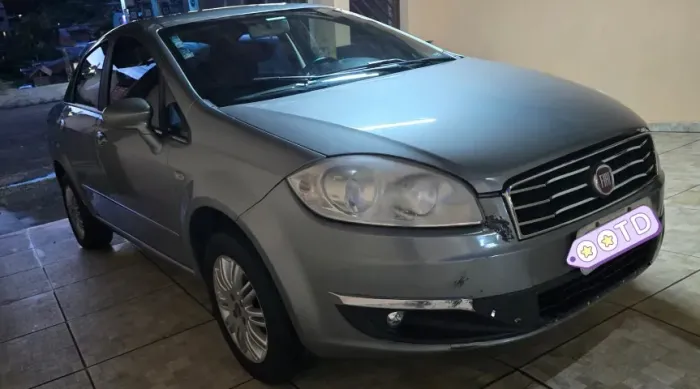 Fiat Linea Essence 1.8 Flex 16V 4P 2016