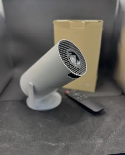 PROJETOR ULTRA HD HY300 A BRANCO APENAS 1 SEMANA DE USO