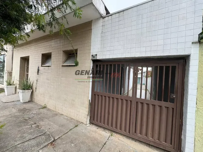 Casa à venda com renda de aluguel e podendo ser comercial no centro de Indaiatuba, SP