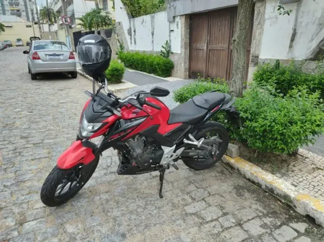 Honda CB300F 2024