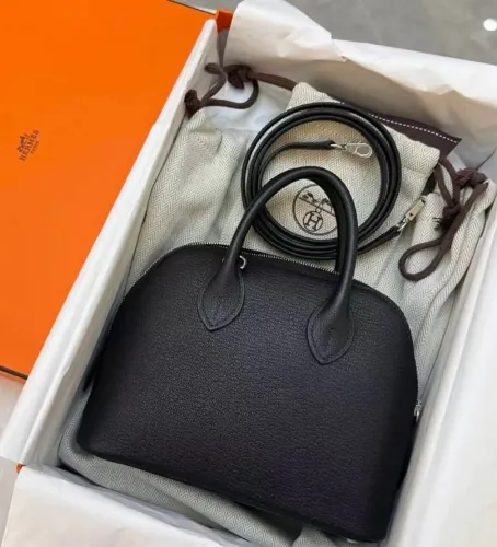 Hermès Mini Bolide em Preto e prata.<br><br>Prata