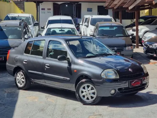 Renault Clio RT/ Privilège 1.6 16V 5P 2002