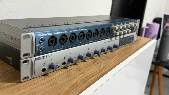 Interface USB Presonus 1818VSL + Digimax D8
