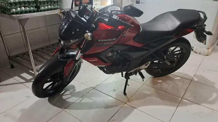 Fz15 única dona, super conservada!