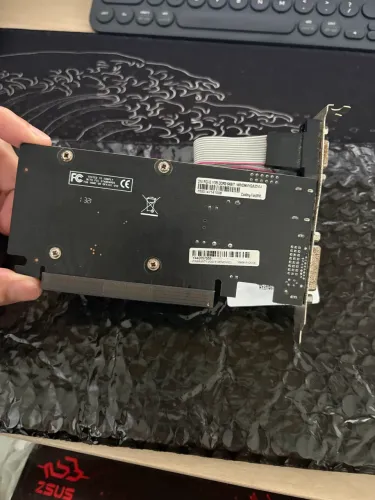 Placa de vídeo gt210 1gb