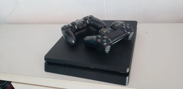 Ps4 slim