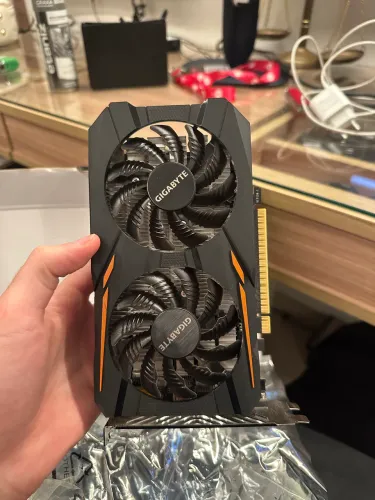 GeForce GTX 1050 TI 4Gb usada funcionando 100%