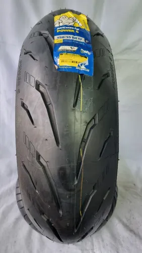 Pneu traseiro michelin power 6 190/55 17 NOVO