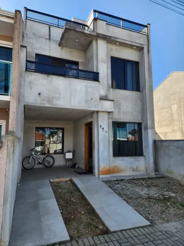 Sobrado no condomínio Moradas do Lago Tatuquara