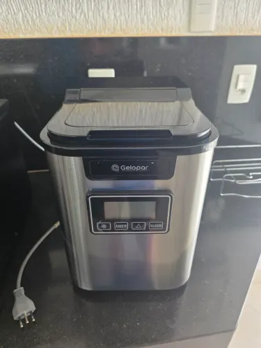 Maquina de gelo Gelopar defeito