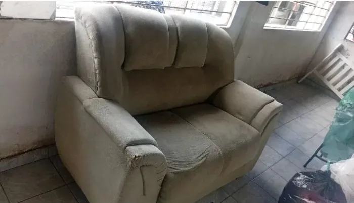 Sofá 2 lugares