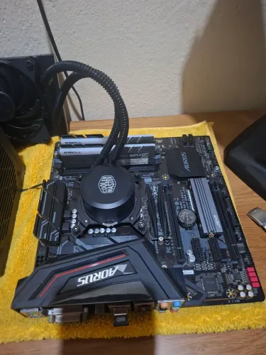 (PRA VENDER RÁPIDO) Kit upgrade i5-9600 e 16 GB DDR4 3000 MHz