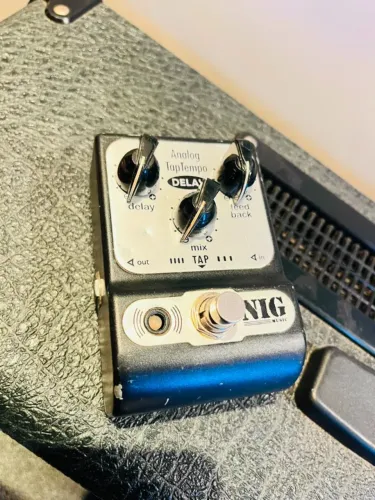 Pedal NIG analog delay