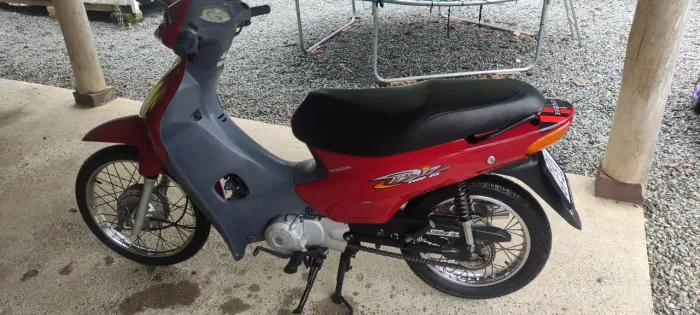 Biz es 100 cc 2004