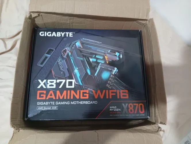 Placa-mãe Gigabyte X870 wifi6 AMD AM5 ddr5