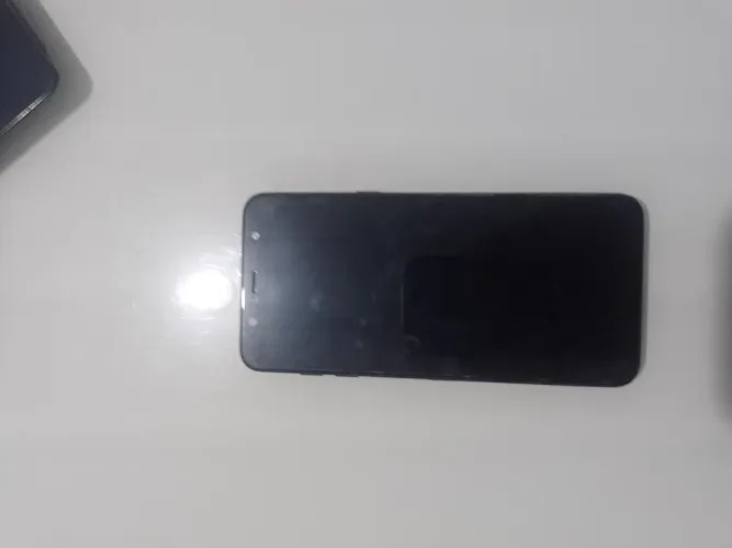 Samsung j8 para retirada de peças (tem que trocar a tela)