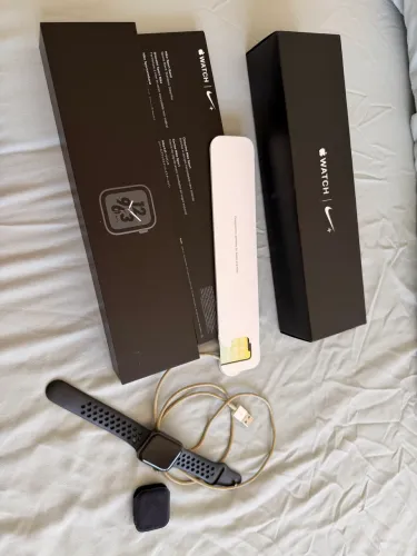 Apple whatch Nike série 4 40 mm