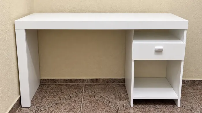 Mesa escrivaninha