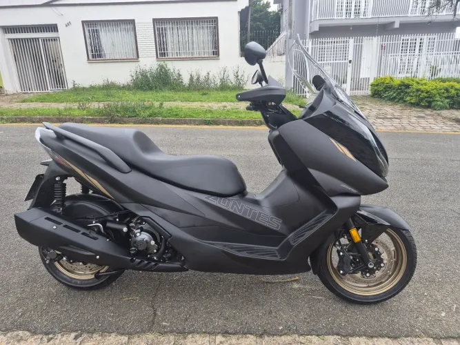 Vendo zontes 350e 2026 muito zera com 1030 km revisada e com garantia muito nova 