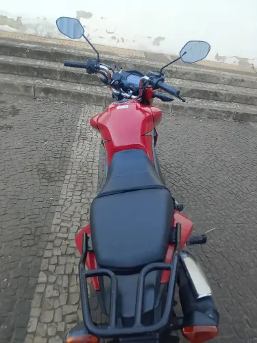 Moto em perfeito estado