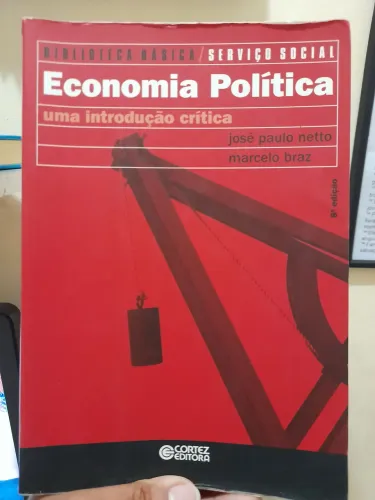 Livro economia política