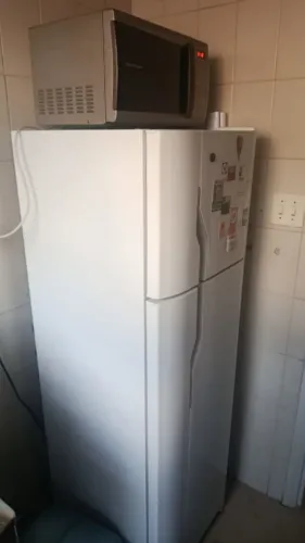 Geladeira 220v
