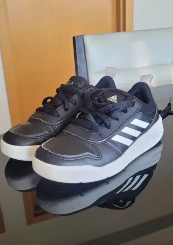 Tênis Adidas Preto