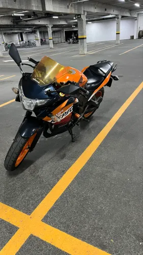 CBR250R REPSOL IMPORTADA