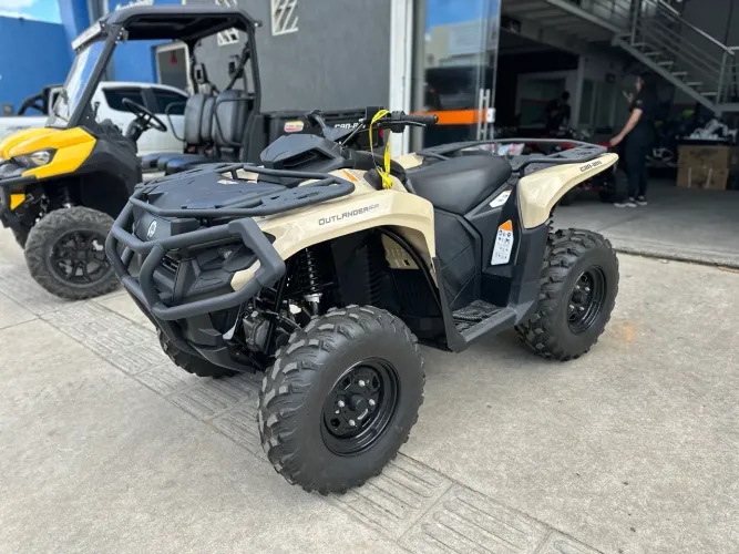 Quadriciclo Can-Am outlander Pró 650cc