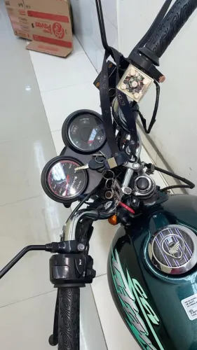 Titan 125
