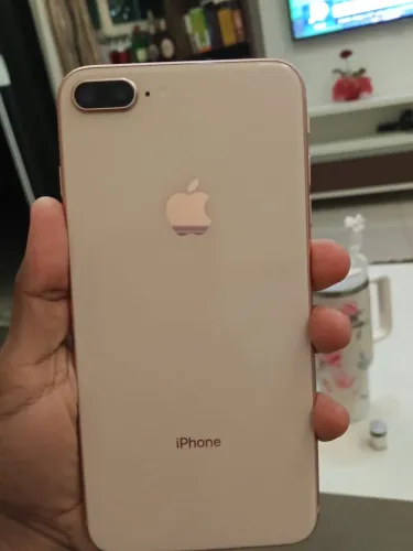 Celular tá novo, sem marcas de uso só vem no pv