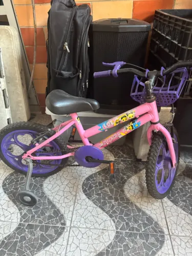 Bicicleta menina