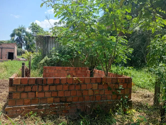 Vende-se 2 terrono