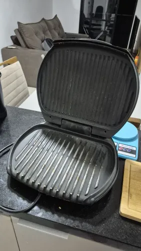 Grill Elétrico George Foreman Grande com Controle de Temperatura