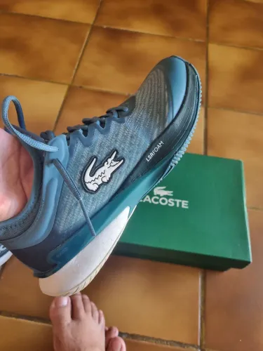 Venda um lindo tênis da lacoste original. Novo de verdade só usado 1 vez.