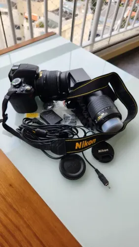 Maquina fotográfica Nikon D3100