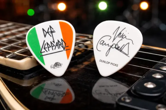 Palheta de Guitarra Def Leppard Vivian Campbell Oficial