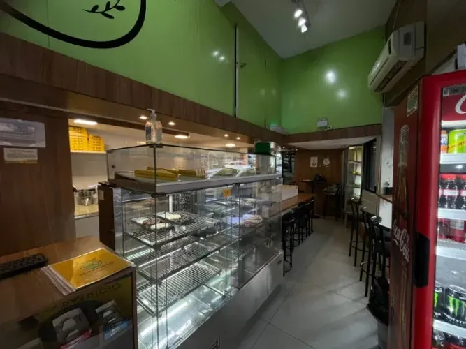 Vendo passo ponto loja comercial - Restaurante Pizzaria montada no Centro Floripa
