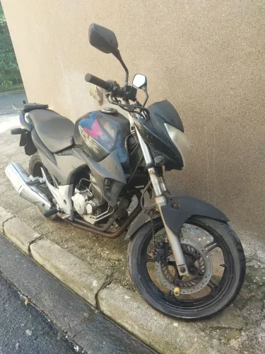 CB300 2011