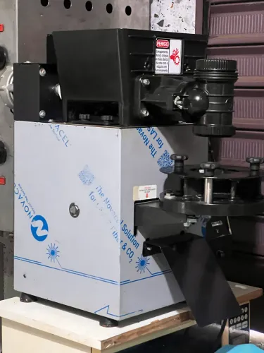 Máquina Modeladora de Salgados