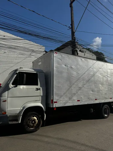 Vende-se Baú de 6,20