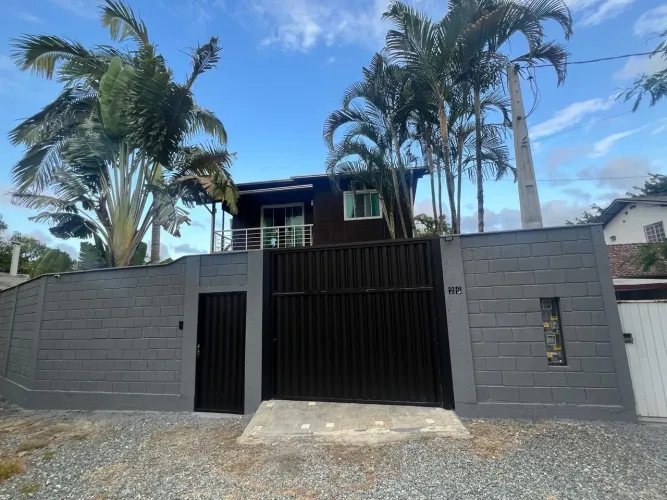 Casa para locação anual