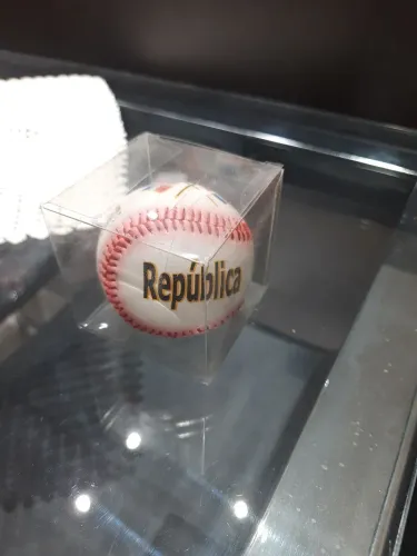 Bola de Baisebol