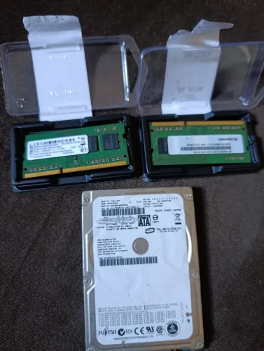 Duas Memória RAM 4GB + HD 250GB