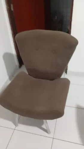 Duas poltronas semi novas, as duas por preço de uma 