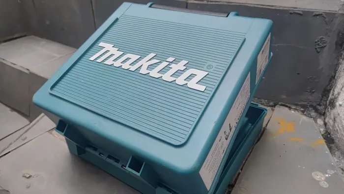 Makita 760W