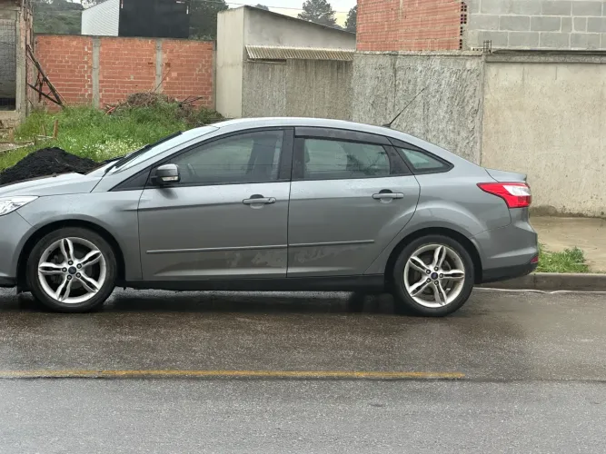 Ford Focus Sedan 2.0 16v/2.0 16V Flex 4P Aut. 2014