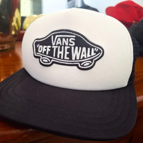 Boné Vans Classic Patch Trucker Branco/preto (Usado)
