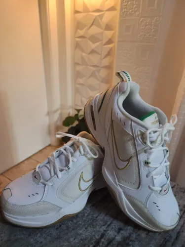 Tenis Nike Monarch IV n42 BR. Cross trainer, Original e Novo!